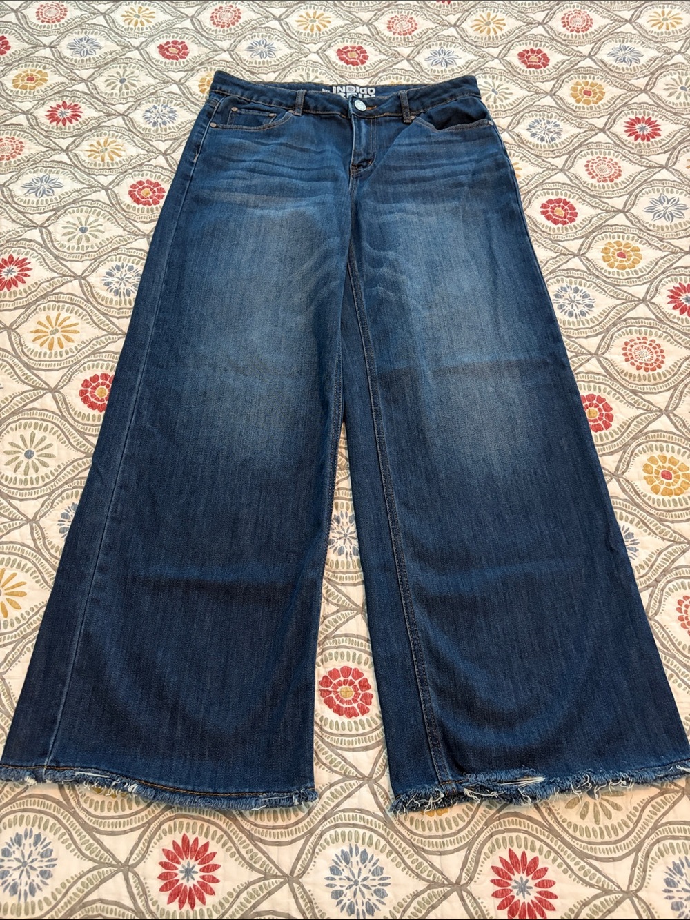 Indigo Rein wide leg jeans, size 9/28.